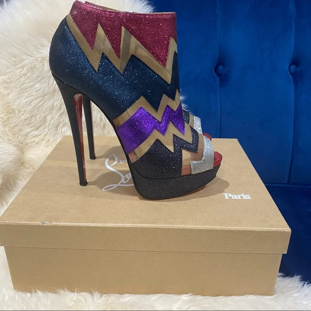 ❤️SOLD❤️Christian Louboutin Ziggy Boots - Picture 2 of 10